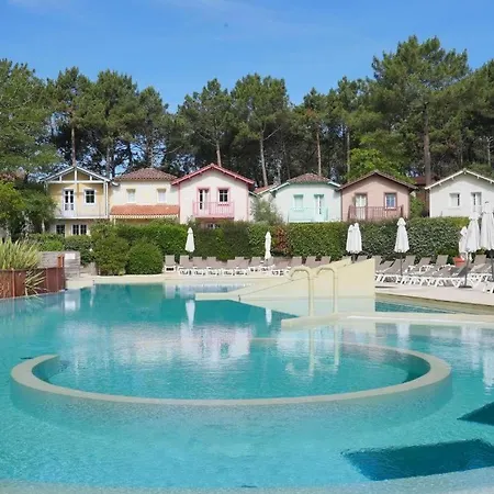 Domaine Du Golf Piscine Chauffee 3 *